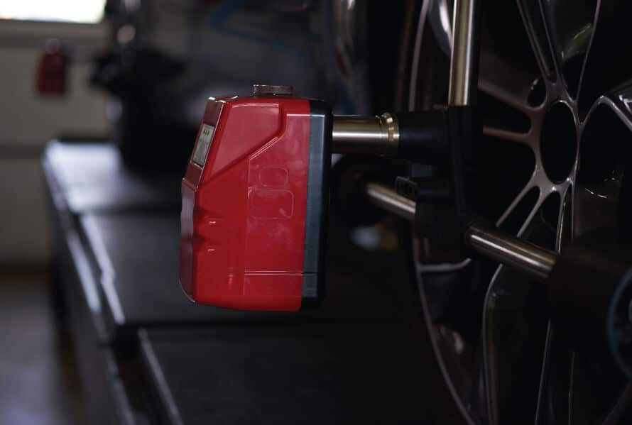 Afinación de autos Houston mantenimiento profesional de vehículos optimización Race Track Auto Center Westchase