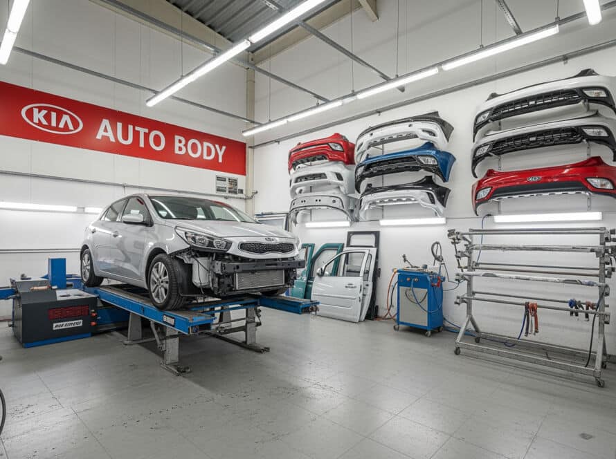 Kia auto body shop service technician Houston Texas auto shop